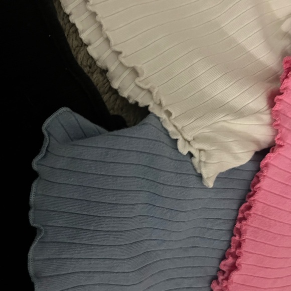 4 SHEIN shirts - Picture 4 of 5